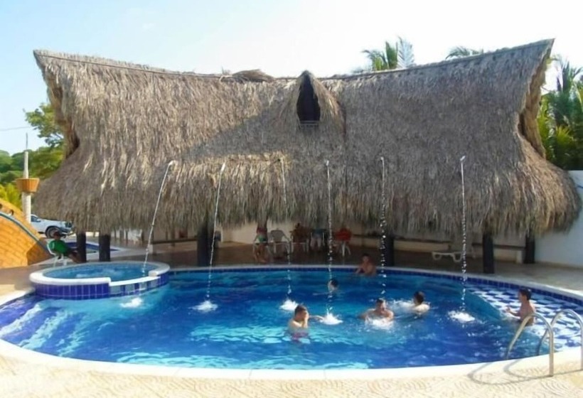 ペンション Cabañas La Fragata