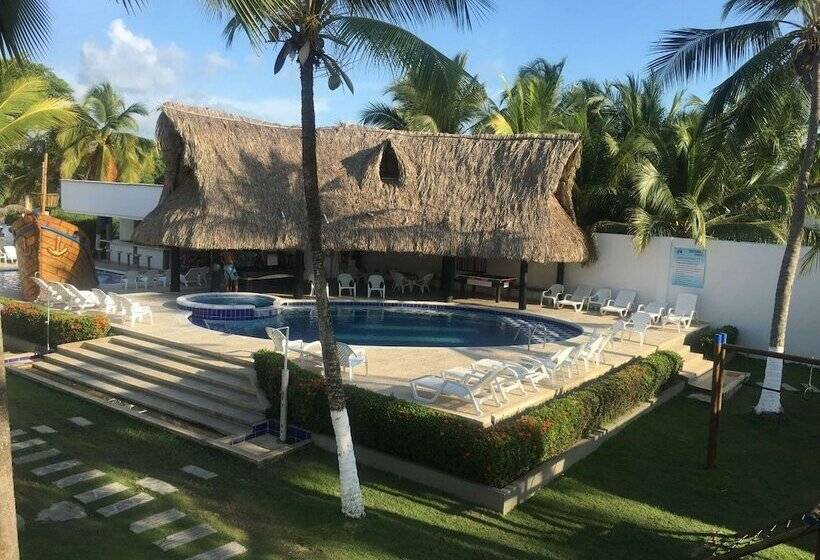 ペンション Cabañas La Fragata