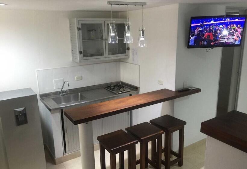 ペンション Cabañas La Fragata