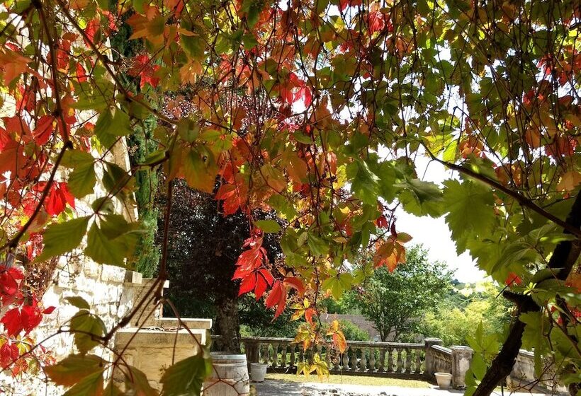 بنسيون La Lezardière