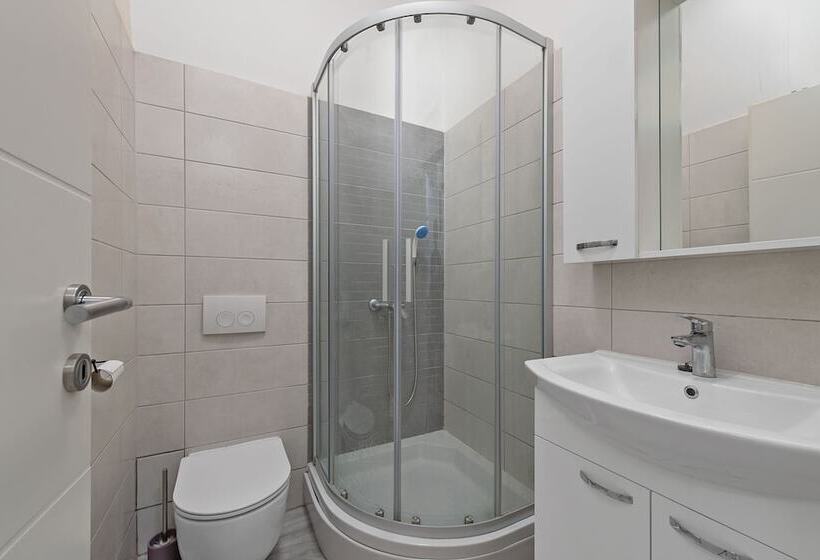 펜션 Little Flower In City Center