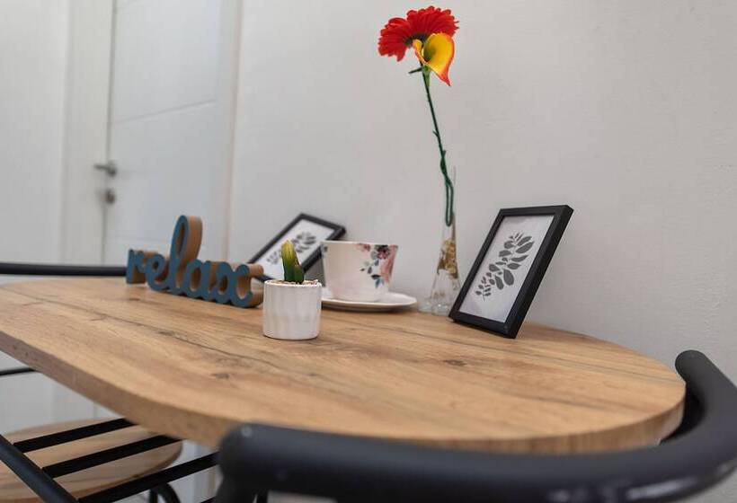 펜션 Little Flower In City Center