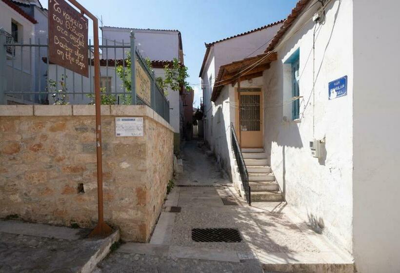 פנסיון Pylosea Luxury Lodge