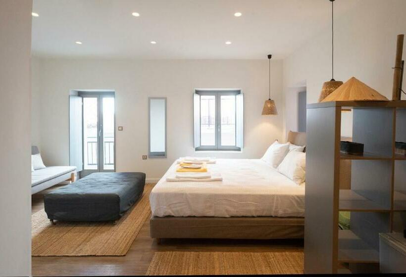 פנסיון Pylosea Luxury Lodge