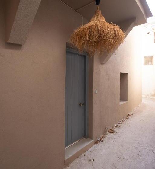 פנסיון Pylosea Luxury Lodge