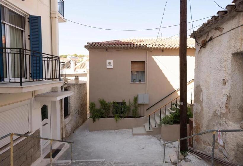 פנסיון Pylosea Luxury Lodge