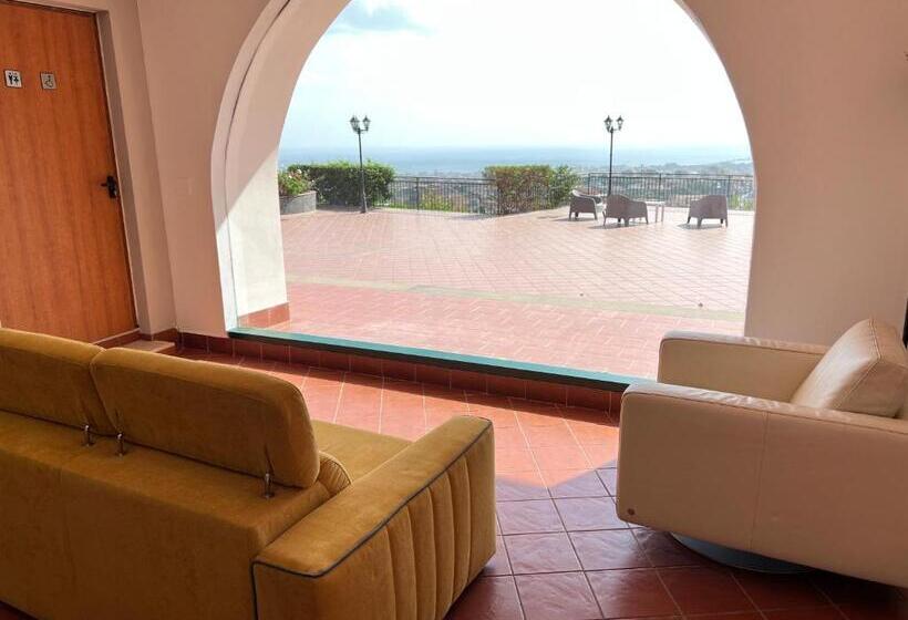 Пансион Villa Leucatia