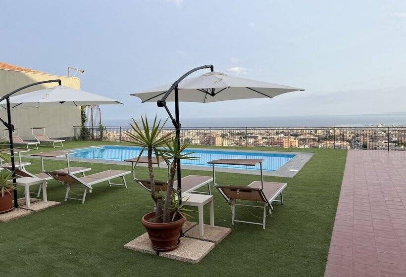 Пансион Villa Leucatia