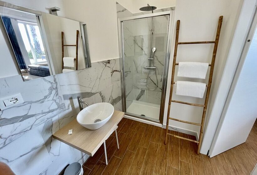 Пансион Villa Leucatia