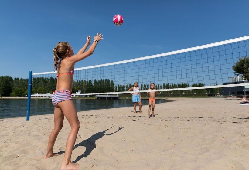 אתר נופש Holiday Park Klein Strand