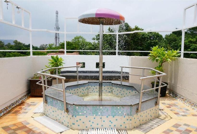 Beautiful Hotel In Lonavala