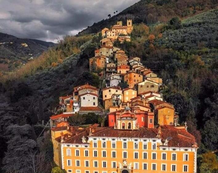 تختخواب و صبحانه A Collodi Io & Mamma