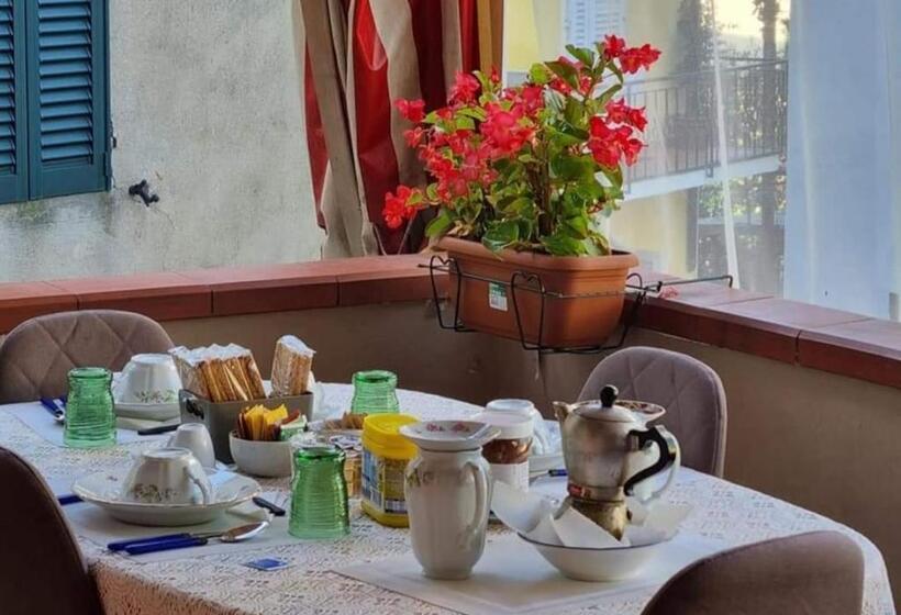 تختخواب و صبحانه A Collodi Io & Mamma