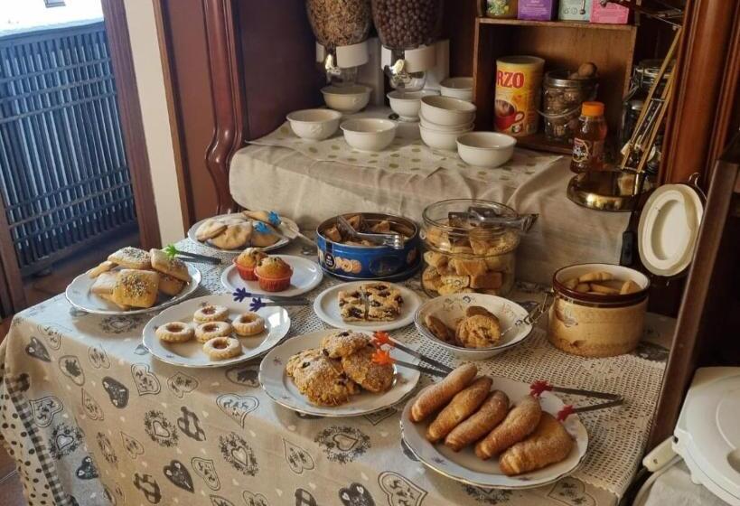 تختخواب و صبحانه A Collodi Io & Mamma