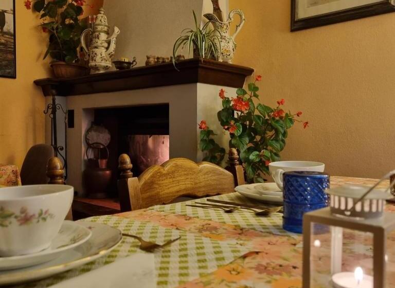 تختخواب و صبحانه A Collodi Io & Mamma