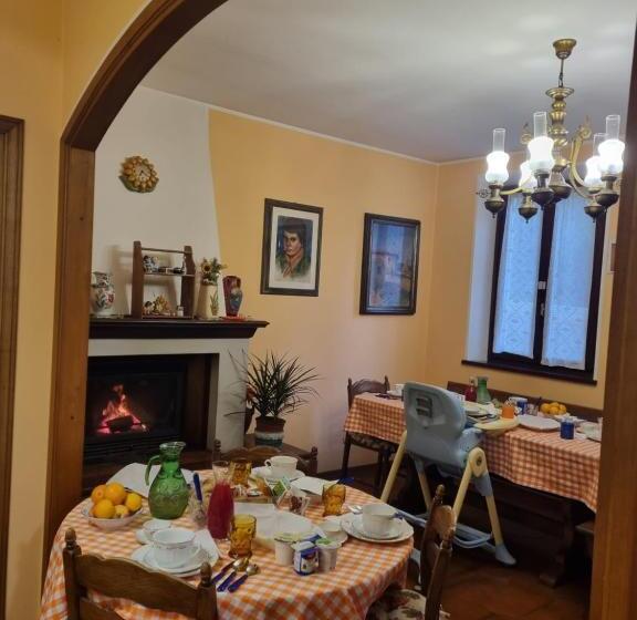 تختخواب و صبحانه A Collodi Io & Mamma