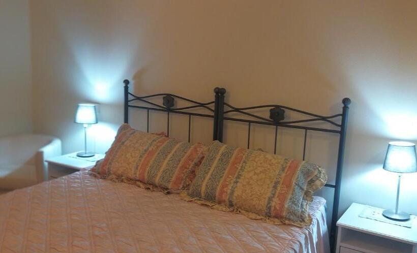 تختخواب و صبحانه A Collodi Io & Mamma