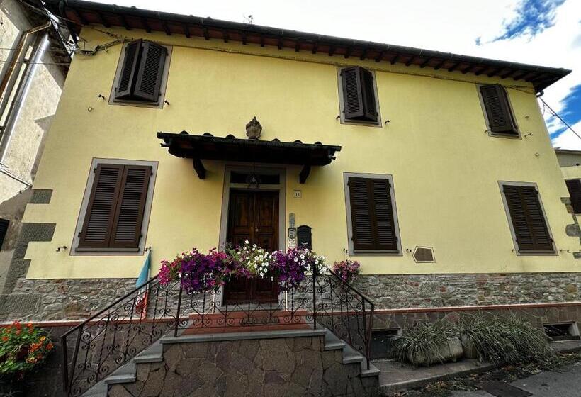 تختخواب و صبحانه A Collodi Io & Mamma