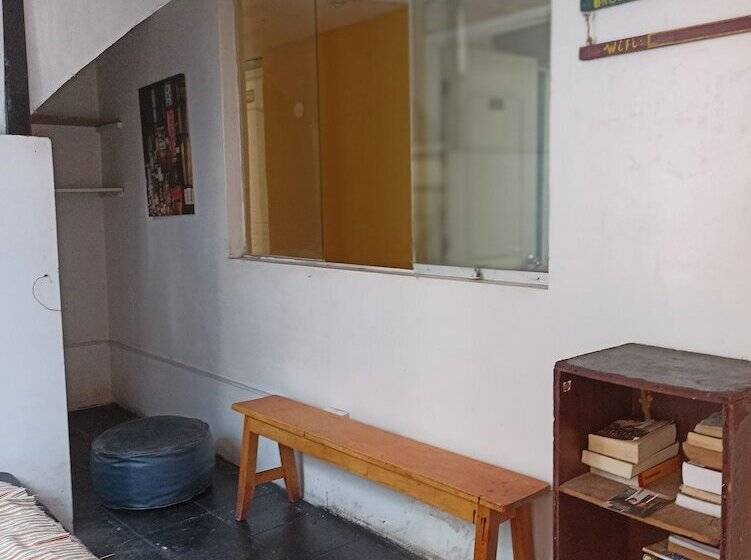 تختخواب و صبحانه Peru Inn Hostel