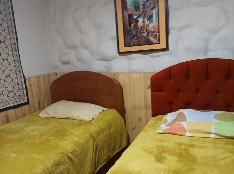 تختخواب و صبحانه Peru Inn Hostel