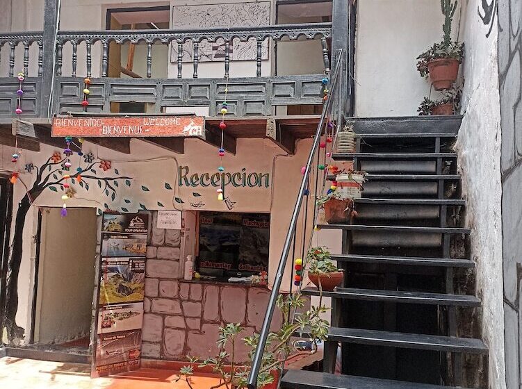 تختخواب و صبحانه Peru Inn Hostel