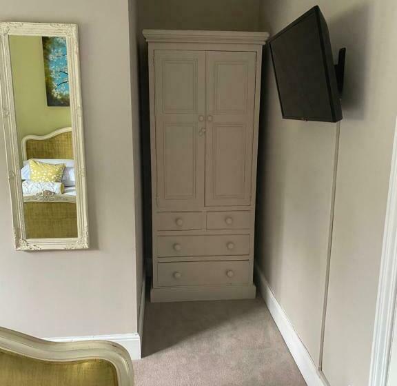 مبيت وإفطار Burleigh House B And B