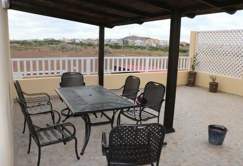 مبيت وإفطار Lafayette Alojamentos