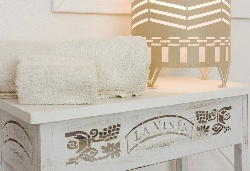 민박 La Vinia Bed&wine Experience   Adults Only