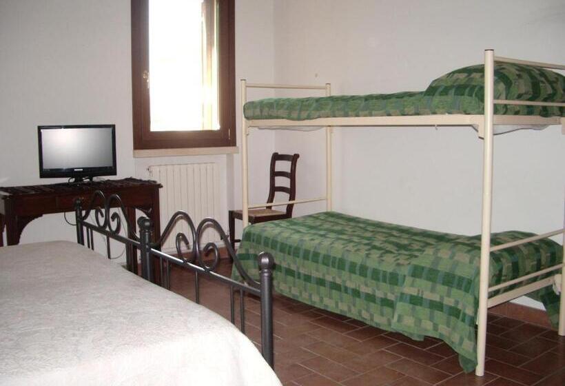 Отель Agriturismo Antica Corte Cason