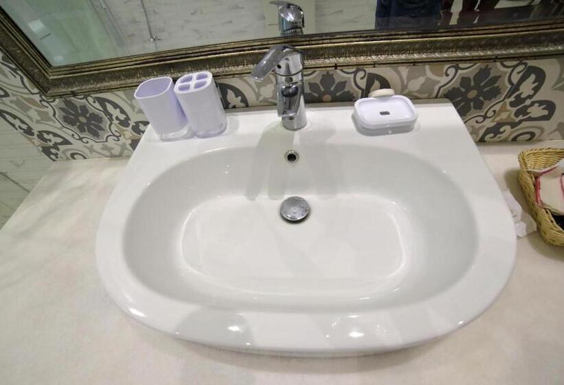 هتل Arish Luxury Suites