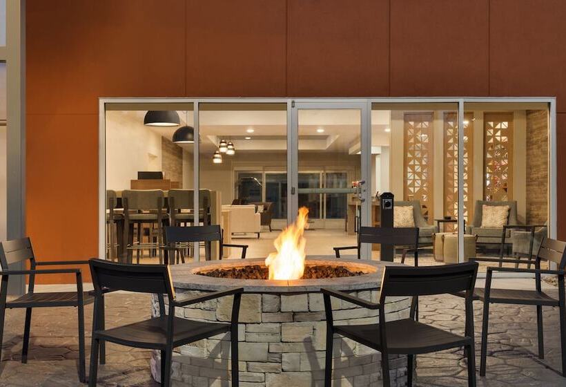 هتل Candlewood Suites Lexington Medical District, An Ihg