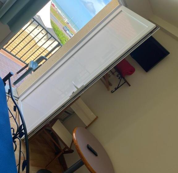 ホテル Dday House