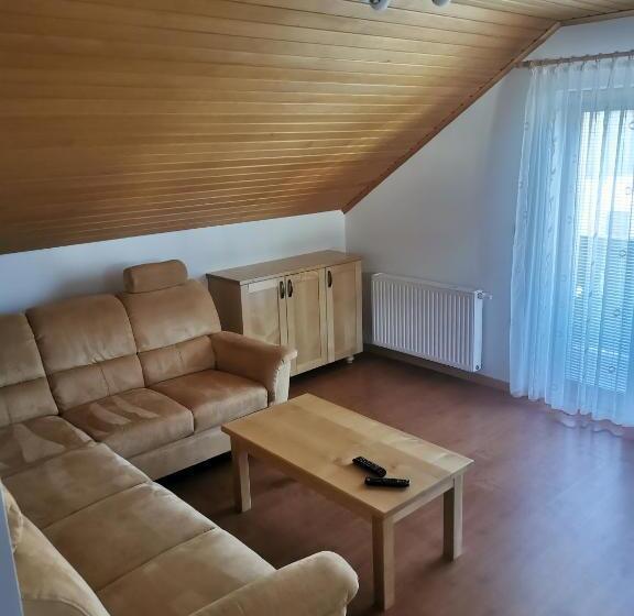 هتل Turistična Kmetija Ramšak