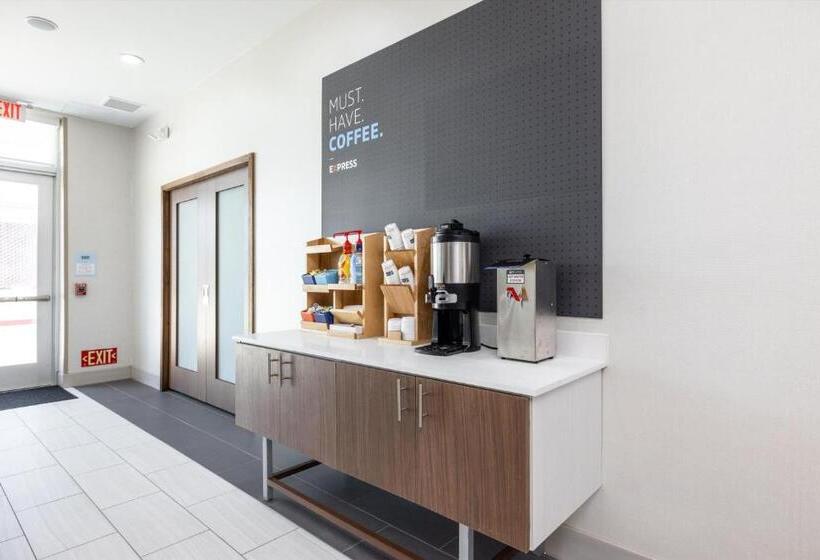 בית מלון כפרי Holiday Inn Express & Suites   San Jose Silicon Valley, An Ihg