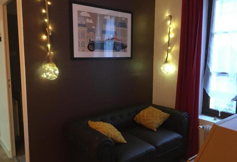 ホテル L Auberge Du Lion D Or