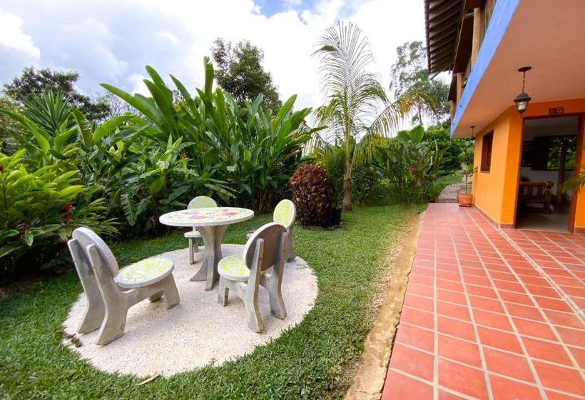 בית מלון כפרי Los Robles Fredonia