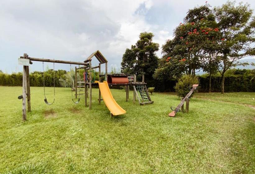 בית מלון כפרי Los Robles Fredonia