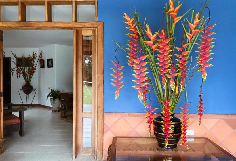 בית מלון כפרי Los Robles Fredonia