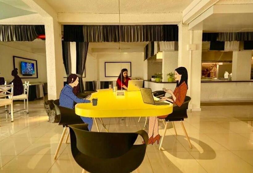 בית מלון כפרי Niasha Youth Hostel