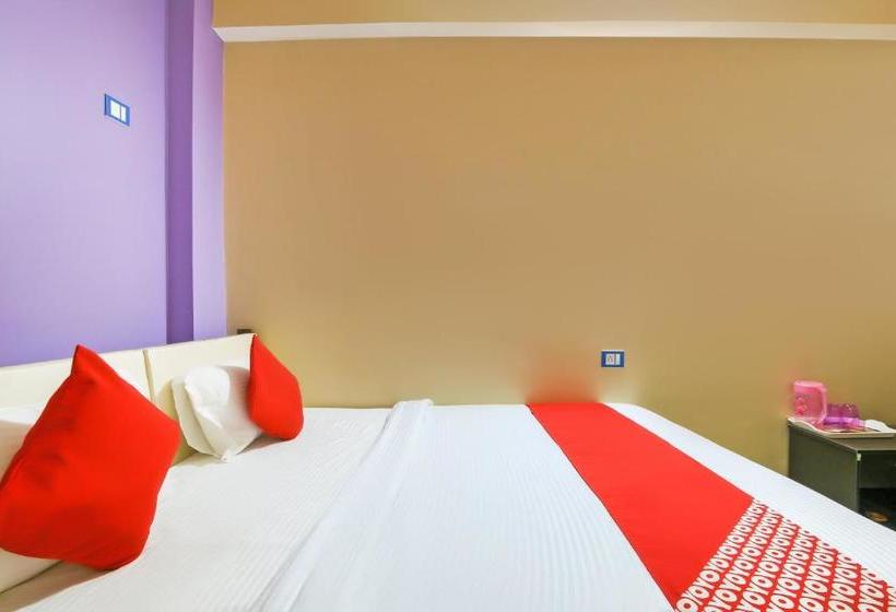 호텔 Oyo 70909  Singh Palace