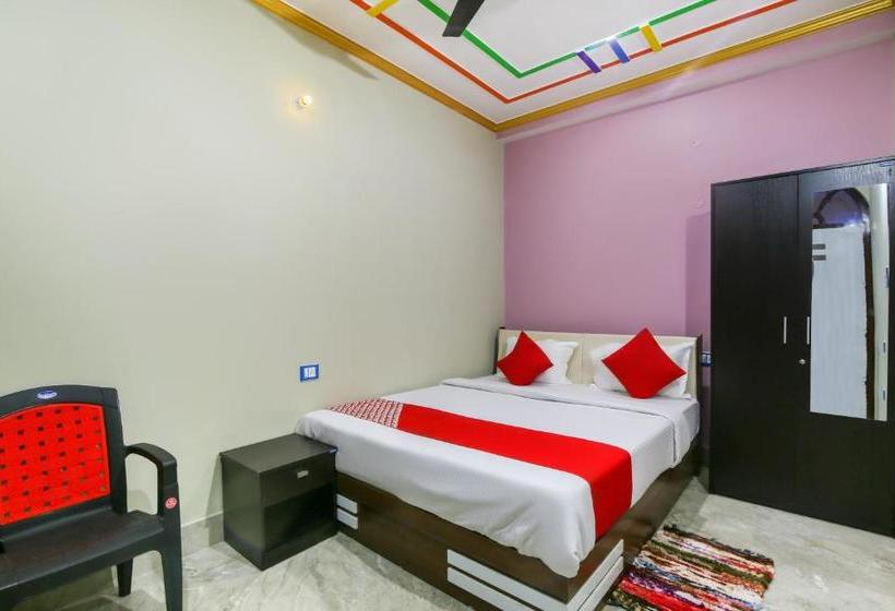 호텔 Oyo 70909  Singh Palace