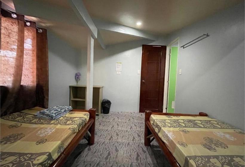 酒店 Oyo 795 Tapales Guest House