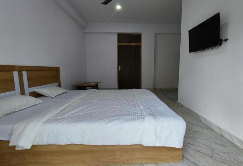 호텔 Oyo 80803 Aym Yoga Resort