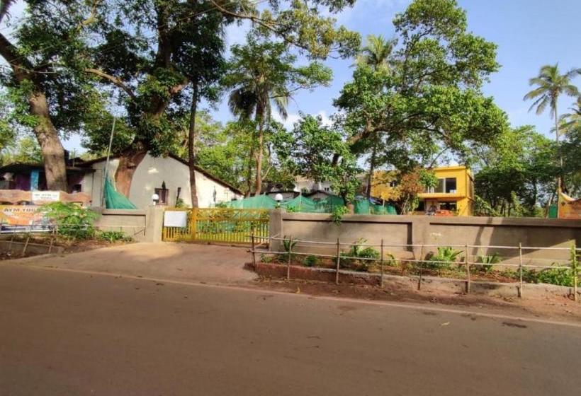 호텔 Oyo 80803 Aym Yoga Resort