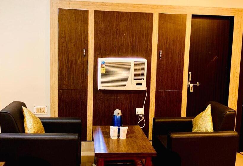 Goroomgo Hotel Reliance Jharkhand