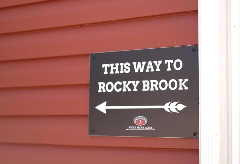 هتل Rocky Brook Acres