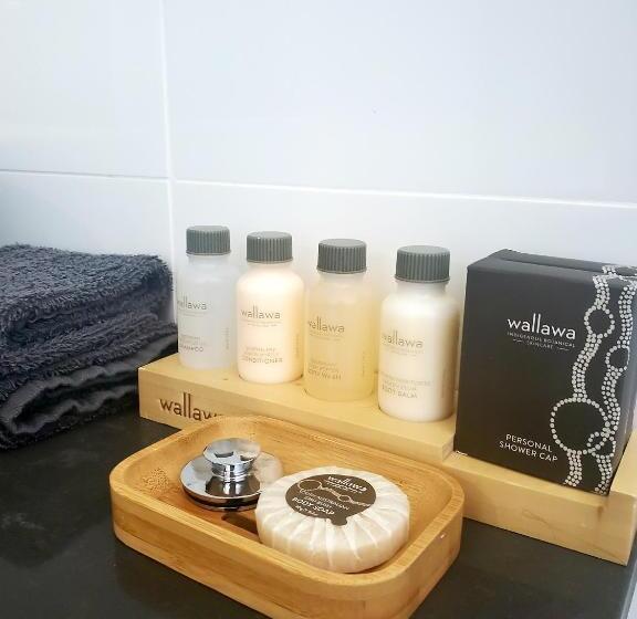 هتل Roydons Motor Inn