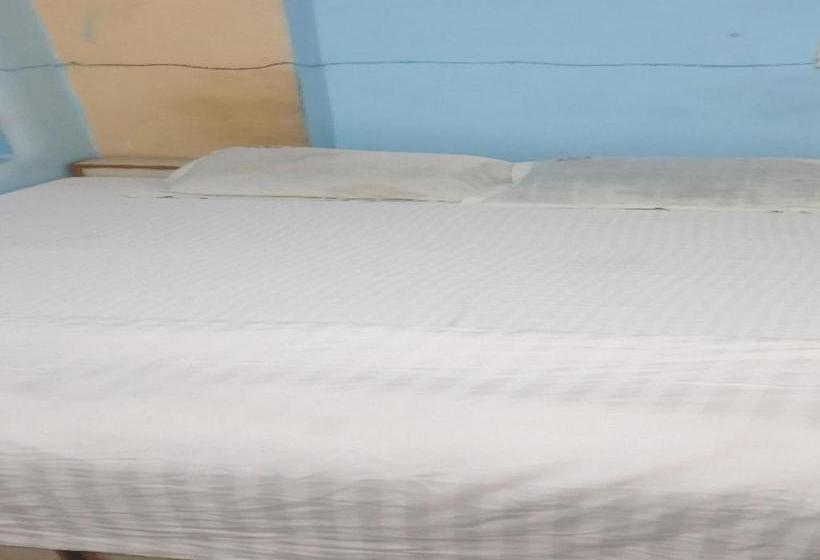 ホテル Spot On 80817 Krishna Guest House