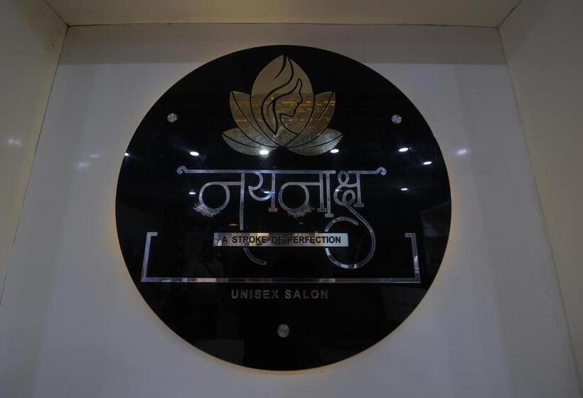 The Grand Arc Hotel & Convention Centre