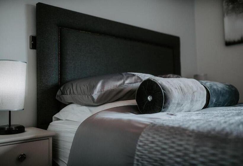 Отель The Royal Oak